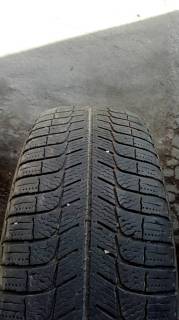 Продам комплект шин мишлен 215 60 16