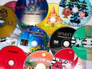 ������ DVD � CD ����� ��� �������